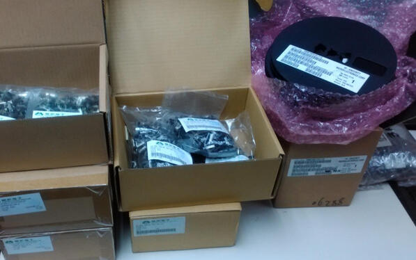 Untitled Original electronic parts stock